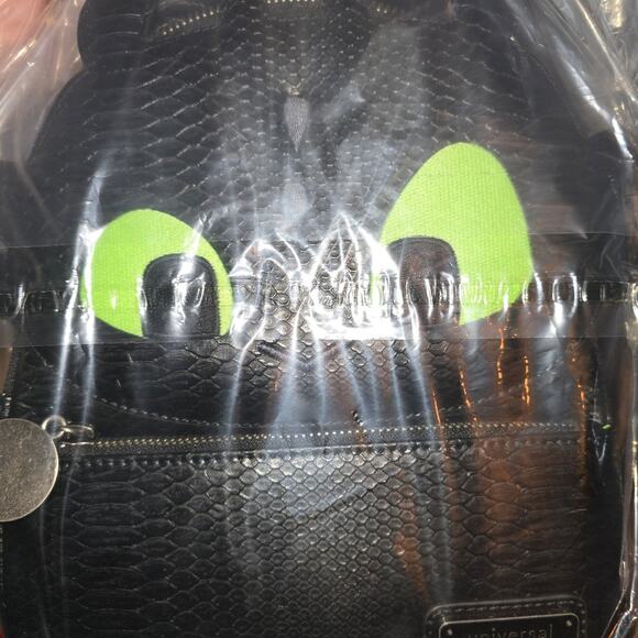 Universal Studios Loungefly Epic Universe How to Train Your Dragon Toothless min